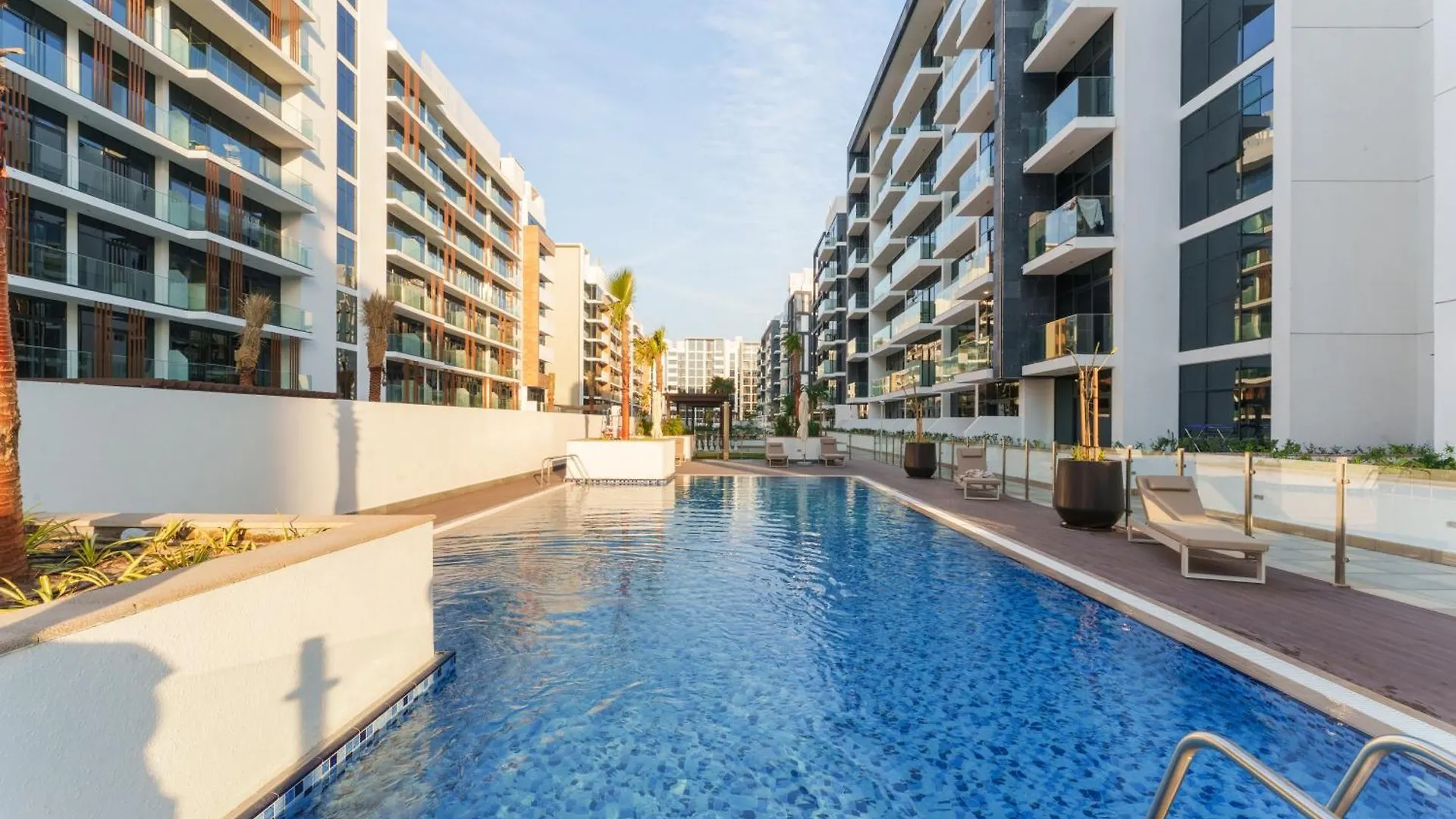 Charming Furnished Studio In Meydan, Dubai By Bhavan Vacation Homes