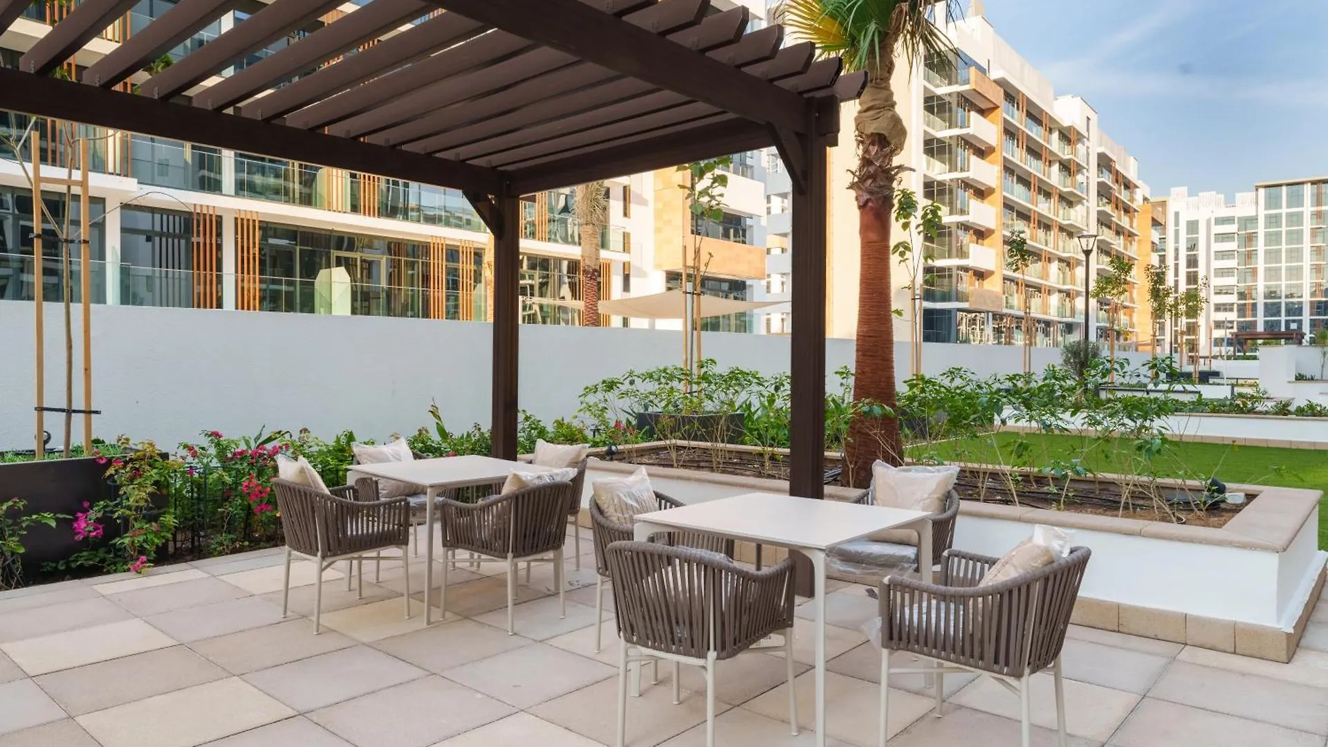 Apartment Charming Furnished Studio In Meydan, Dubai By Bhavan Vacation Homes