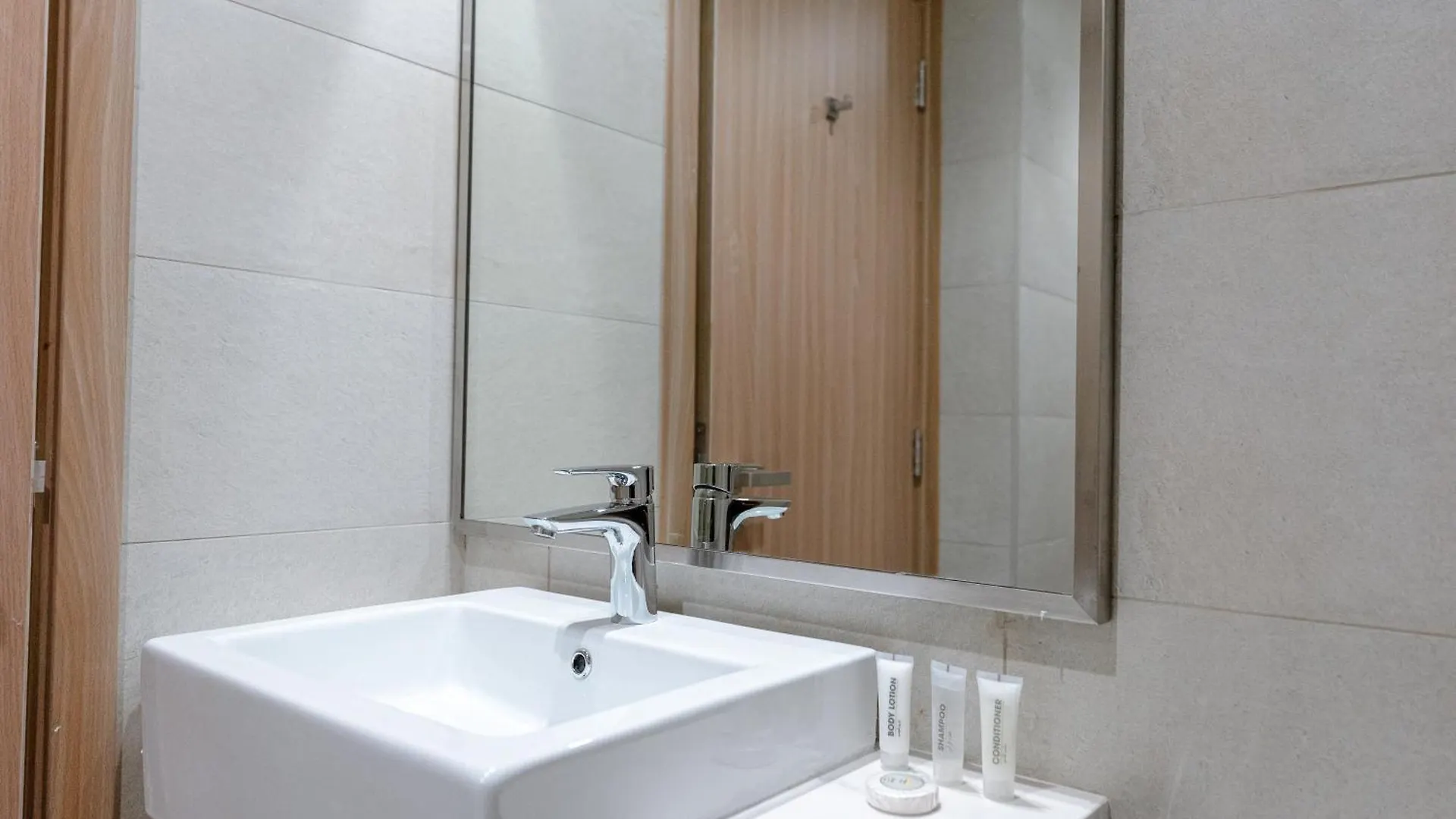 Charming Furnished Studio In Meydan, Dubai By Bhavan Vacation Homes 0*,  Spojené arabské emiráty